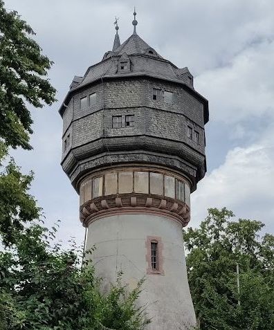 Der Turm ist in schlechtem Zustand